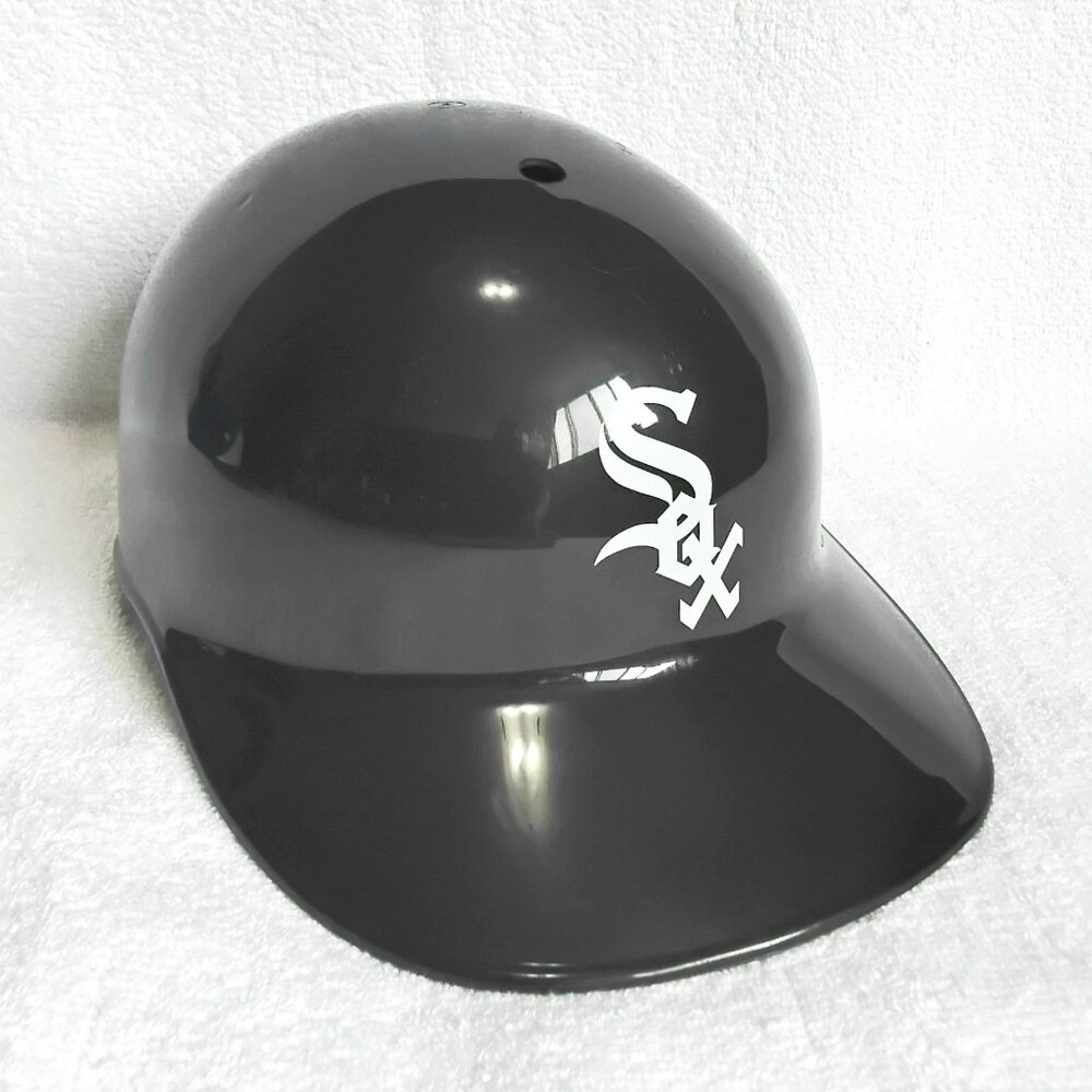 Full-Size 1969 MLB Chicago White Sox Collector's Batter's Helmet Never Adjusted!